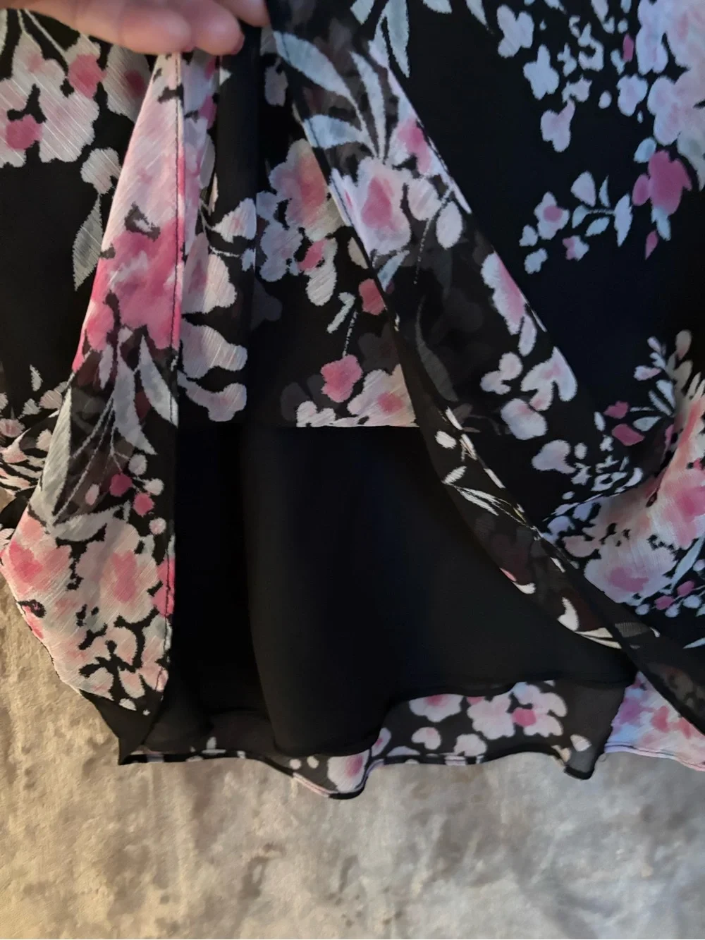 Floral A-Line Skirt Women’s Size 14 Black and Pink Floral Pattern